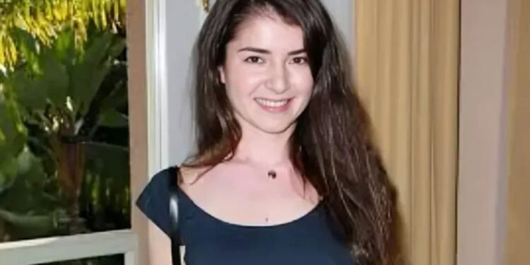 Vera Davich’s Background, Career, Marriage, and Life Post-Divorce