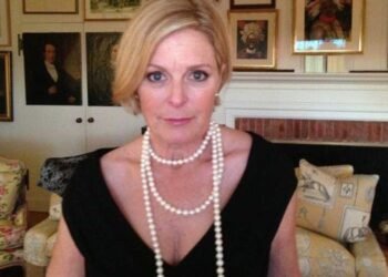 Mary Louise Piccard’s Background, Education, Professional Life, and Marriage to Steve Bannon