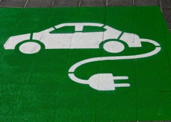 Preparing for Long Road Trips in an Electric Car: What to Keep in Mind