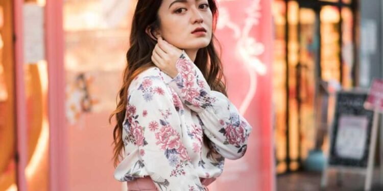 The Timeless Beauty of Traditional Asian Clothing Styles