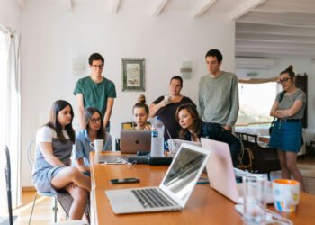 Top Strategies for Boosting Employee Productivity in the Workplace