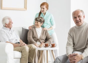 The Essential Guide to Elderly Living Options for an 80 Year Old Man