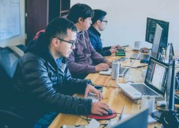 The Ultimate Guide to EDDM Retail: Maximizing Your Marketing Reach