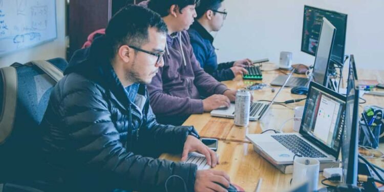 The Ultimate Guide to EDDM Retail: Maximizing Your Marketing Reach